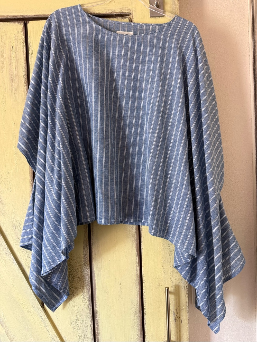 Universal Thread Blue and White Striped Top